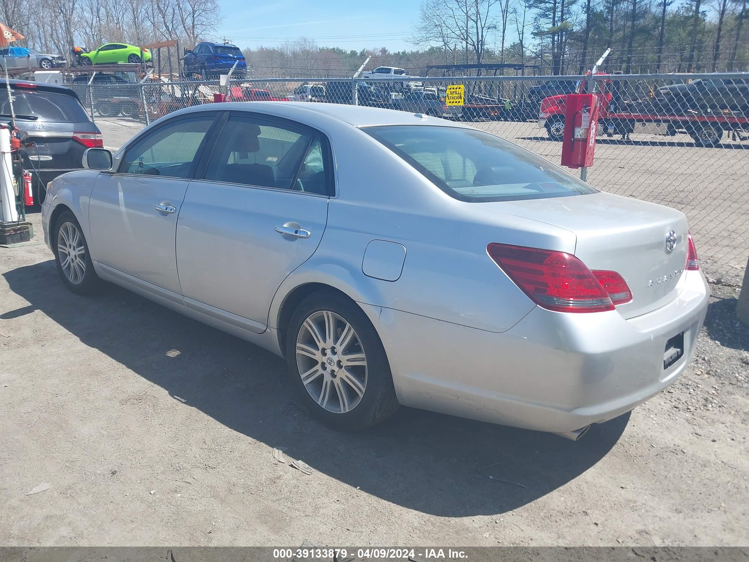 Photo 2 VIN: 4T1BK36B29U342015 - TOYOTA AVALON 