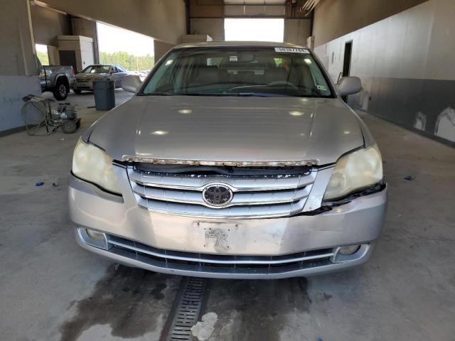 Photo 4 VIN: 4T1BK36B37U180568 - TOYOTA AVALON 