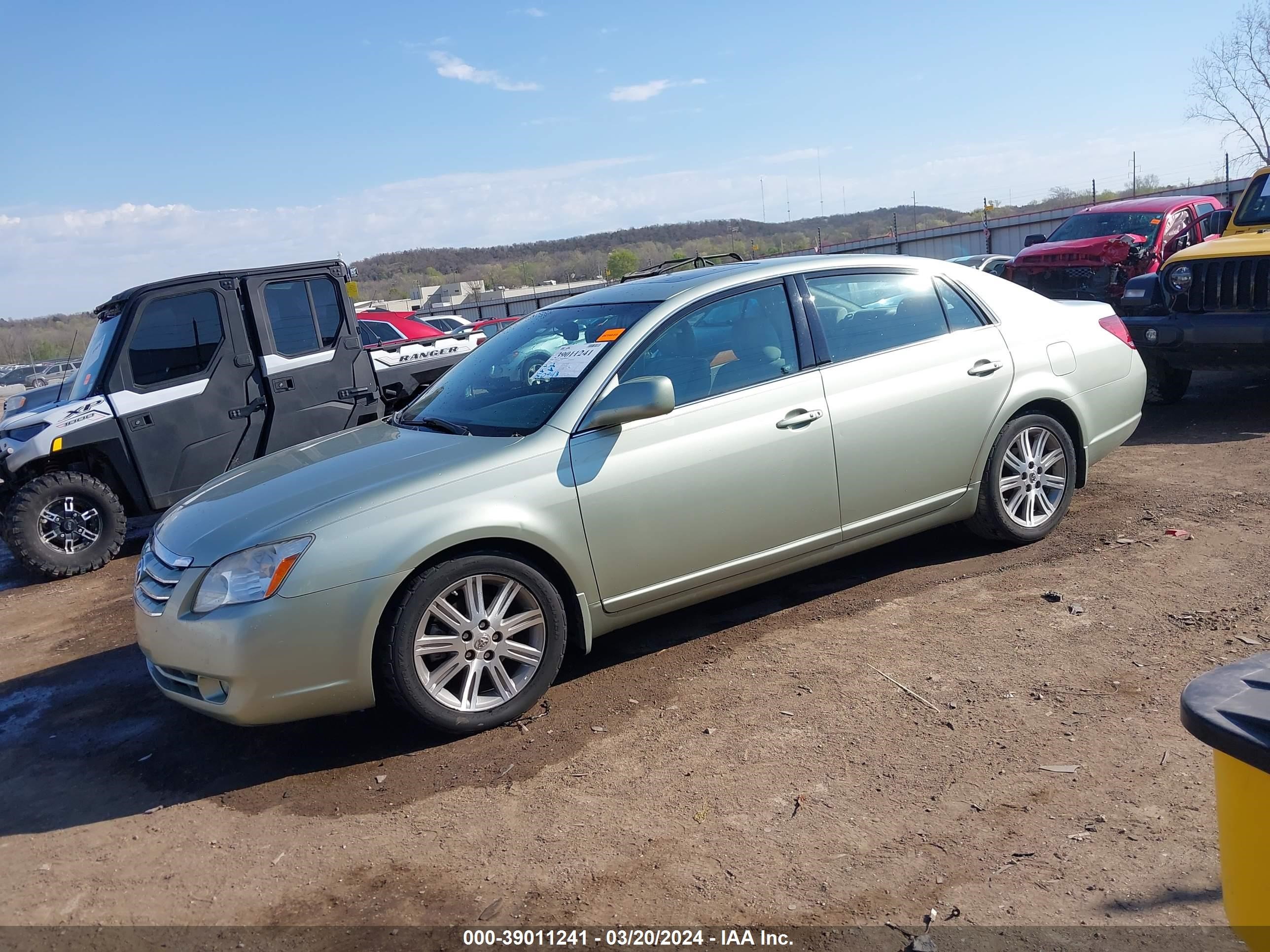 Photo 1 VIN: 4T1BK36B37U197466 - TOYOTA AVALON 