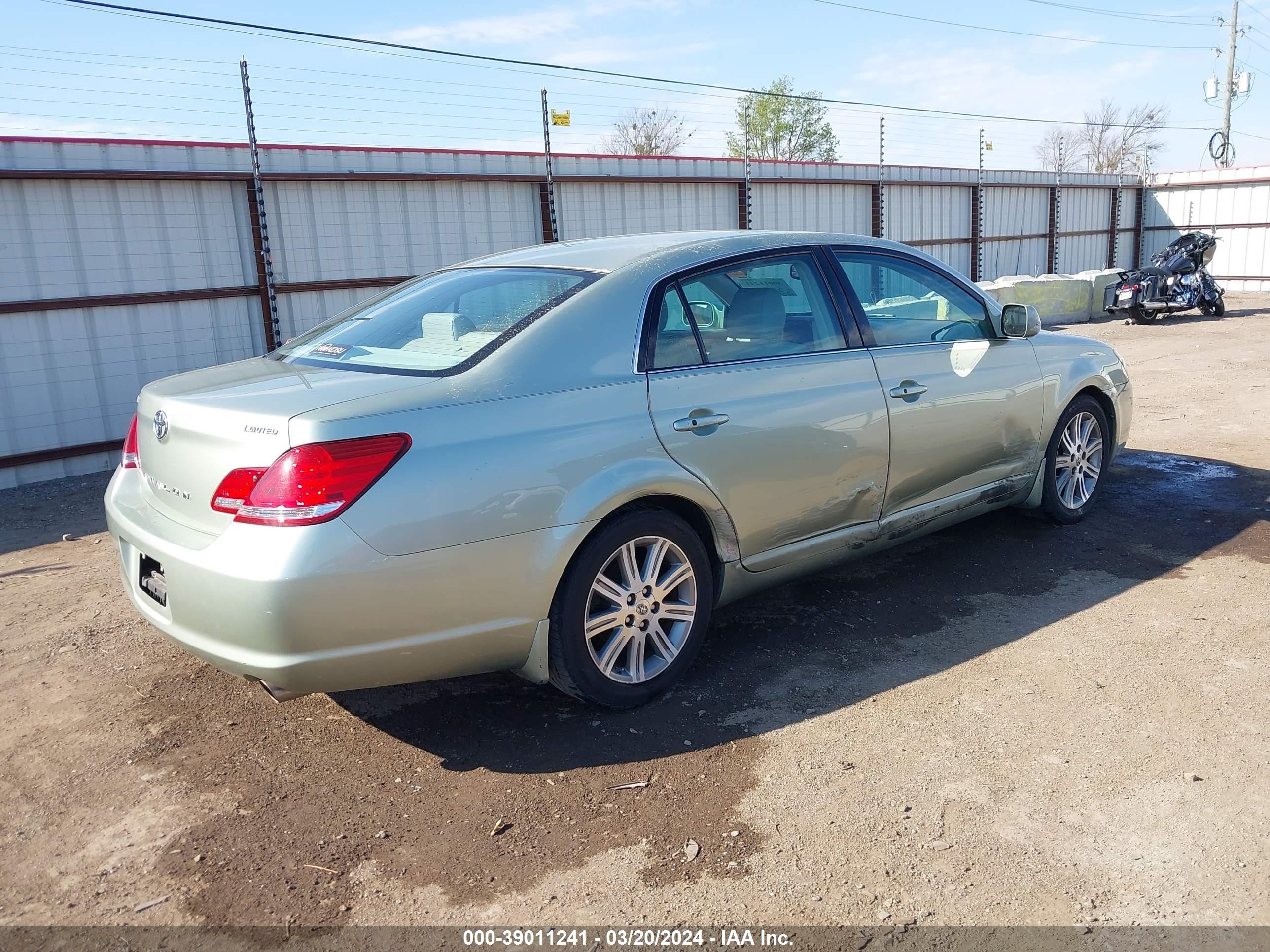 Photo 3 VIN: 4T1BK36B37U197466 - TOYOTA AVALON 