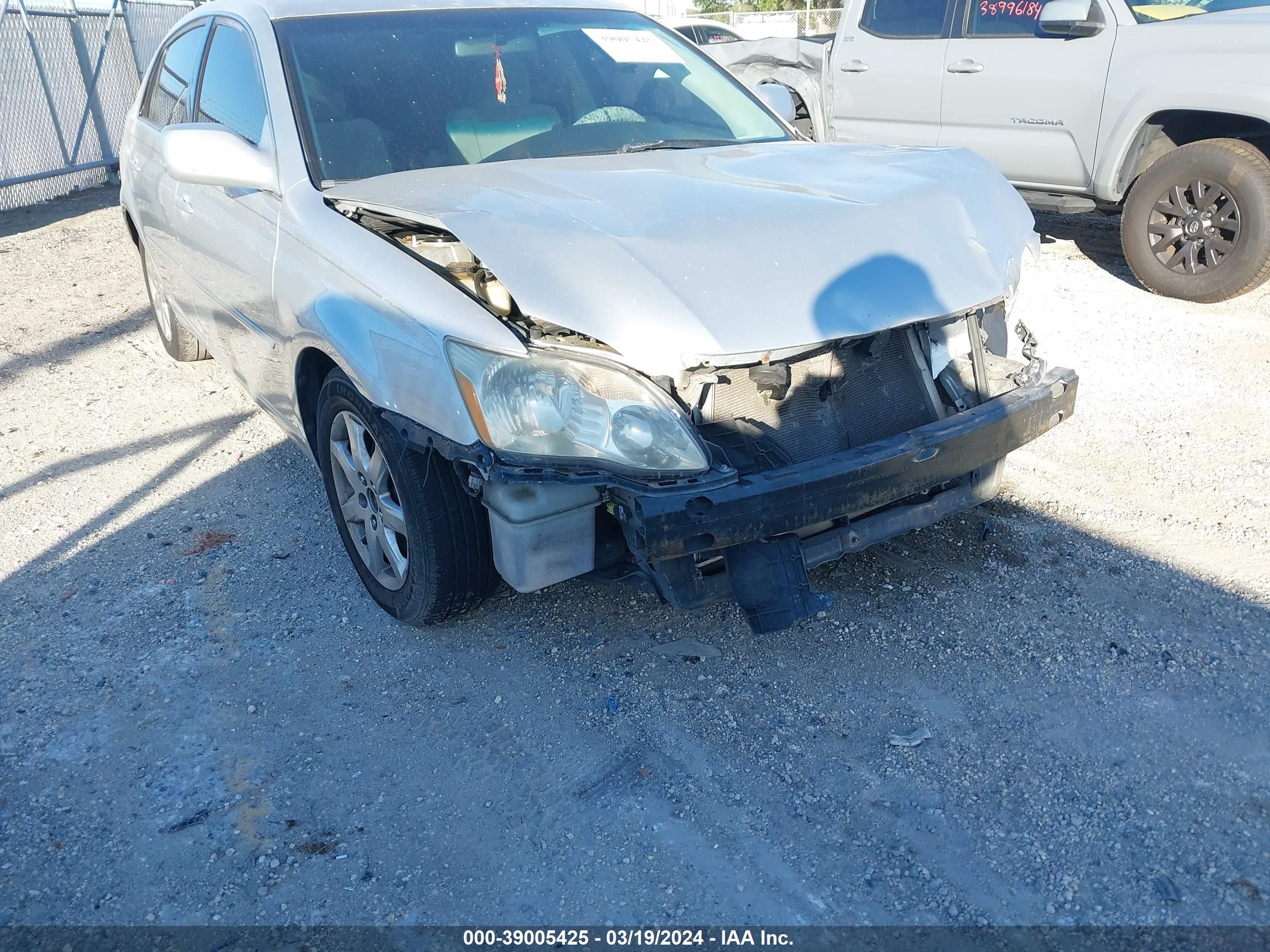 Photo 11 VIN: 4T1BK36B37U227744 - TOYOTA AVALON 