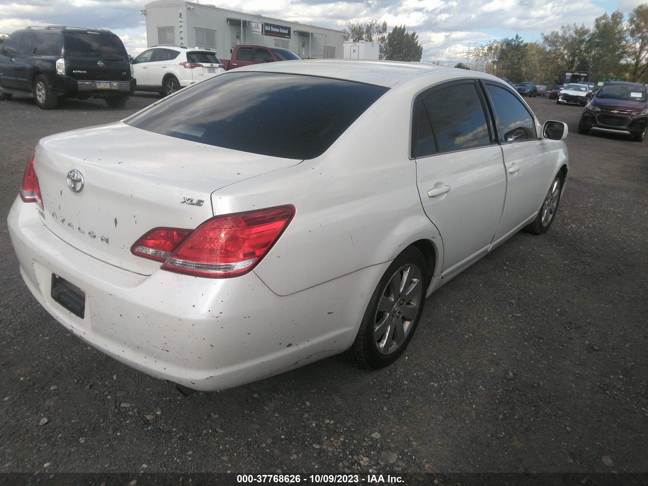 Photo 3 VIN: 4T1BK36B37U235245 - TOYOTA AVALON 