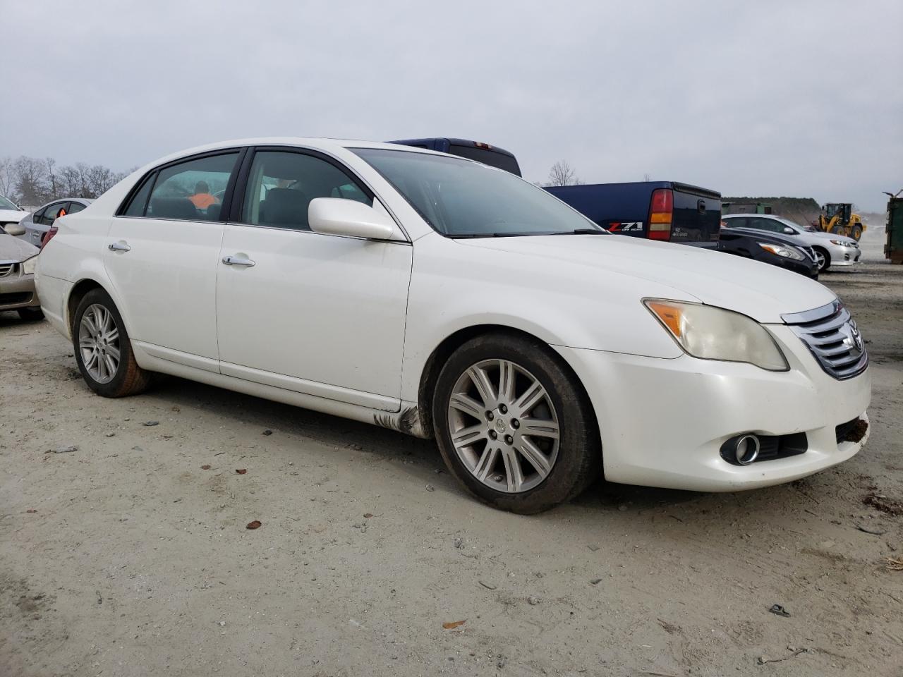 Photo 3 VIN: 4T1BK36B38U267288 - TOYOTA AVALON 