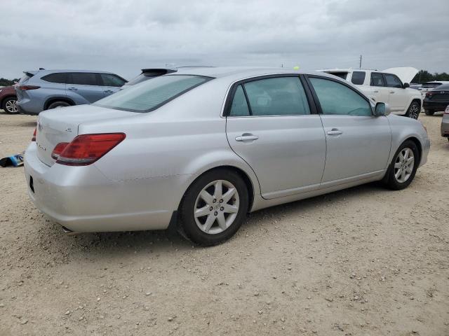 Photo 2 VIN: 4T1BK36B38U270675 - TOYOTA AVALON XL 