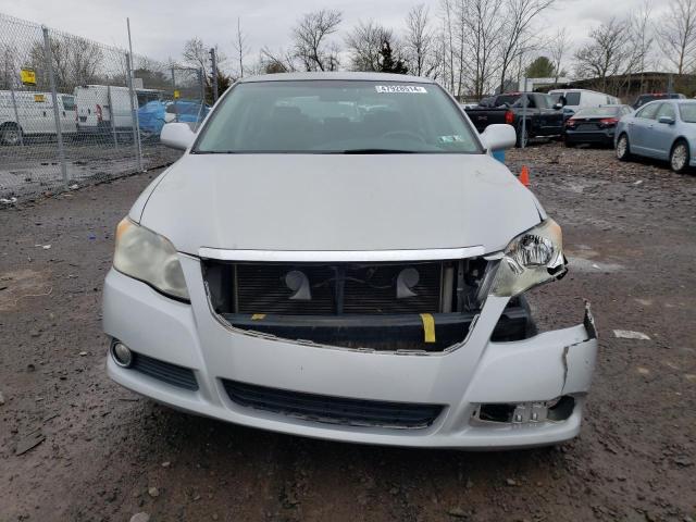 Photo 4 VIN: 4T1BK36B38U286620 - TOYOTA AVALON 