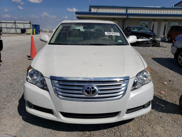 Photo 4 VIN: 4T1BK36B38U317929 - TOYOTA AVALON XL 