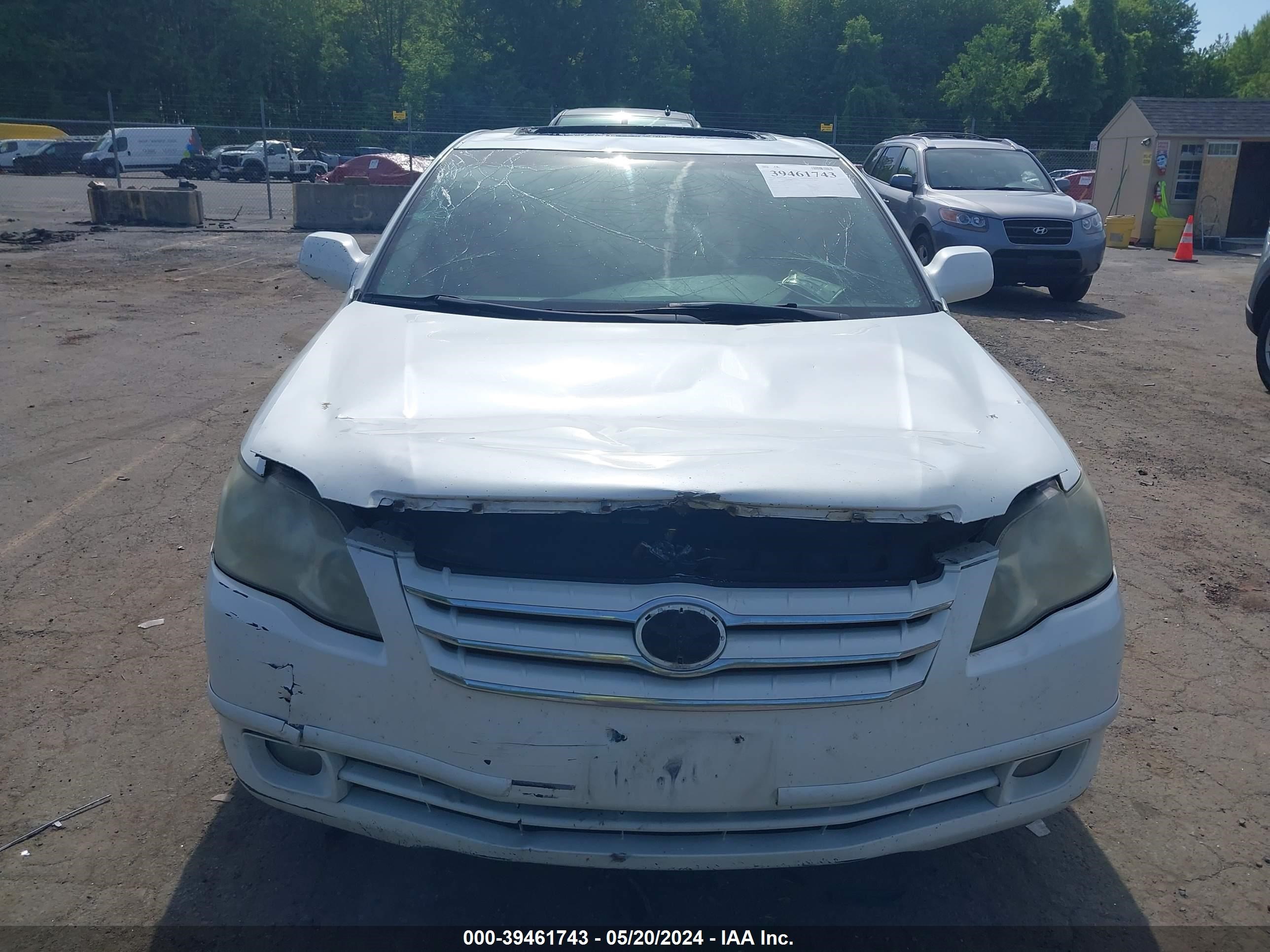 Photo 12 VIN: 4T1BK36B45U003203 - TOYOTA AVALON 