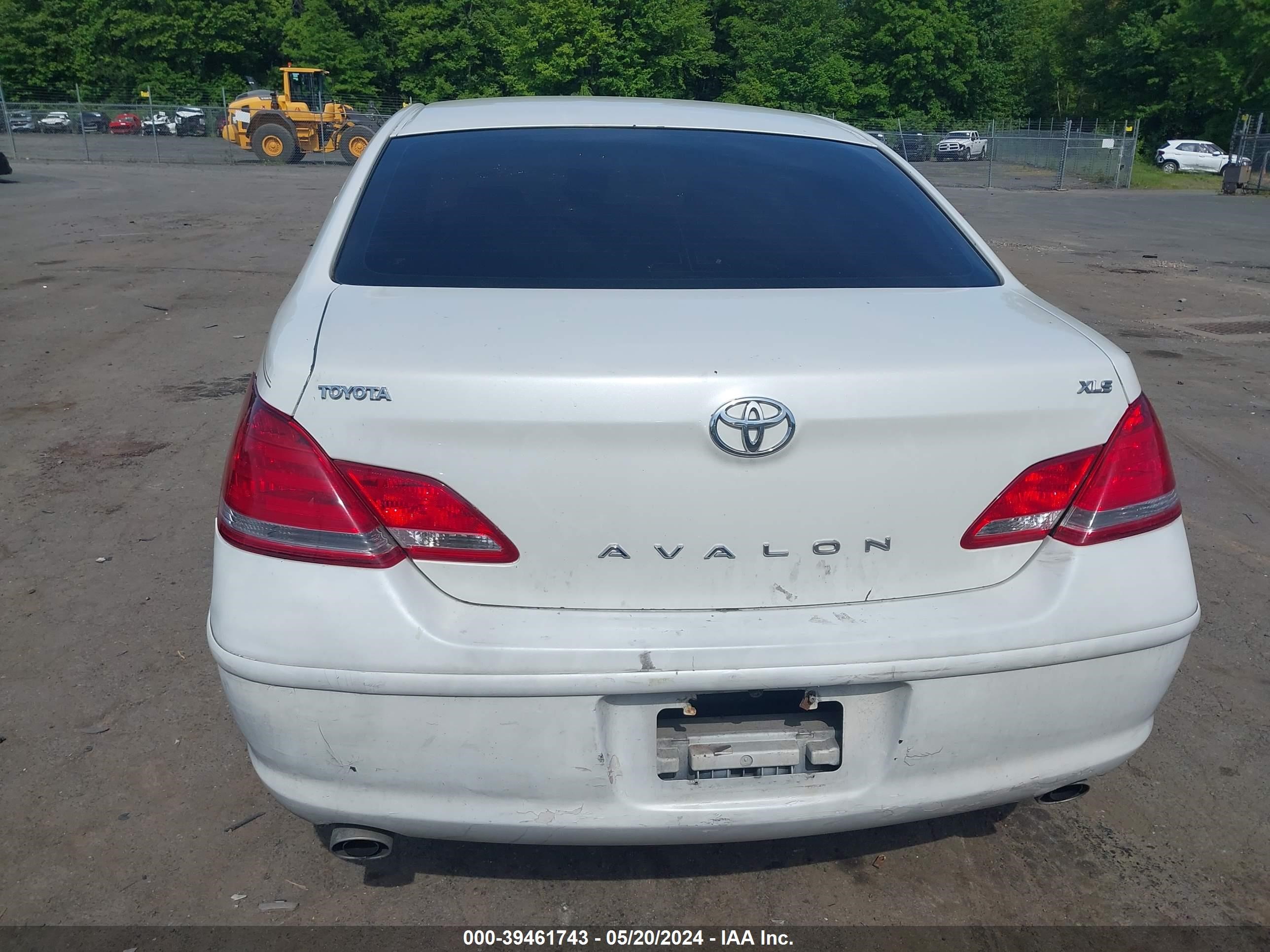 Photo 16 VIN: 4T1BK36B45U003203 - TOYOTA AVALON 