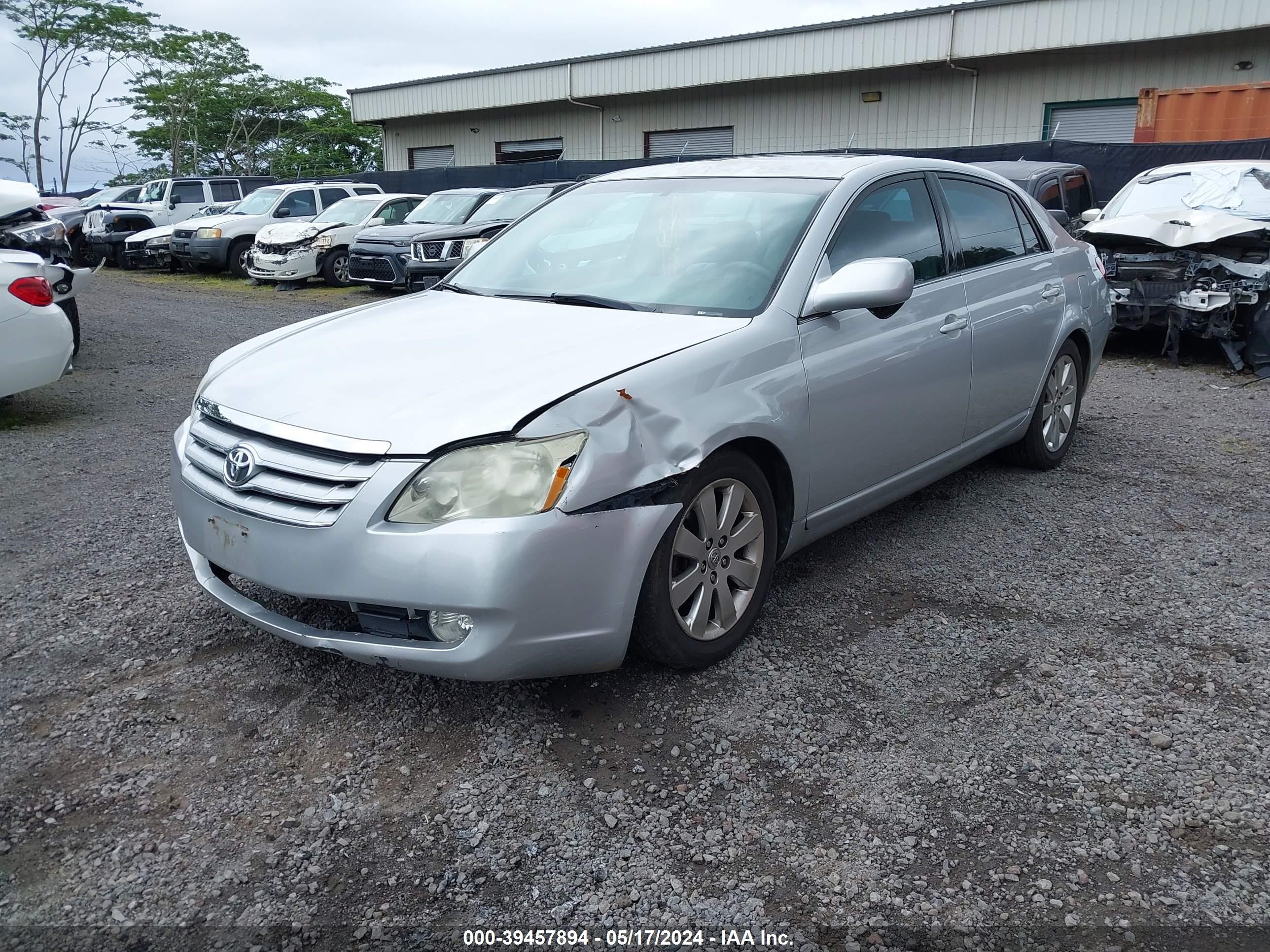 Photo 1 VIN: 4T1BK36B45U031485 - TOYOTA AVALON 