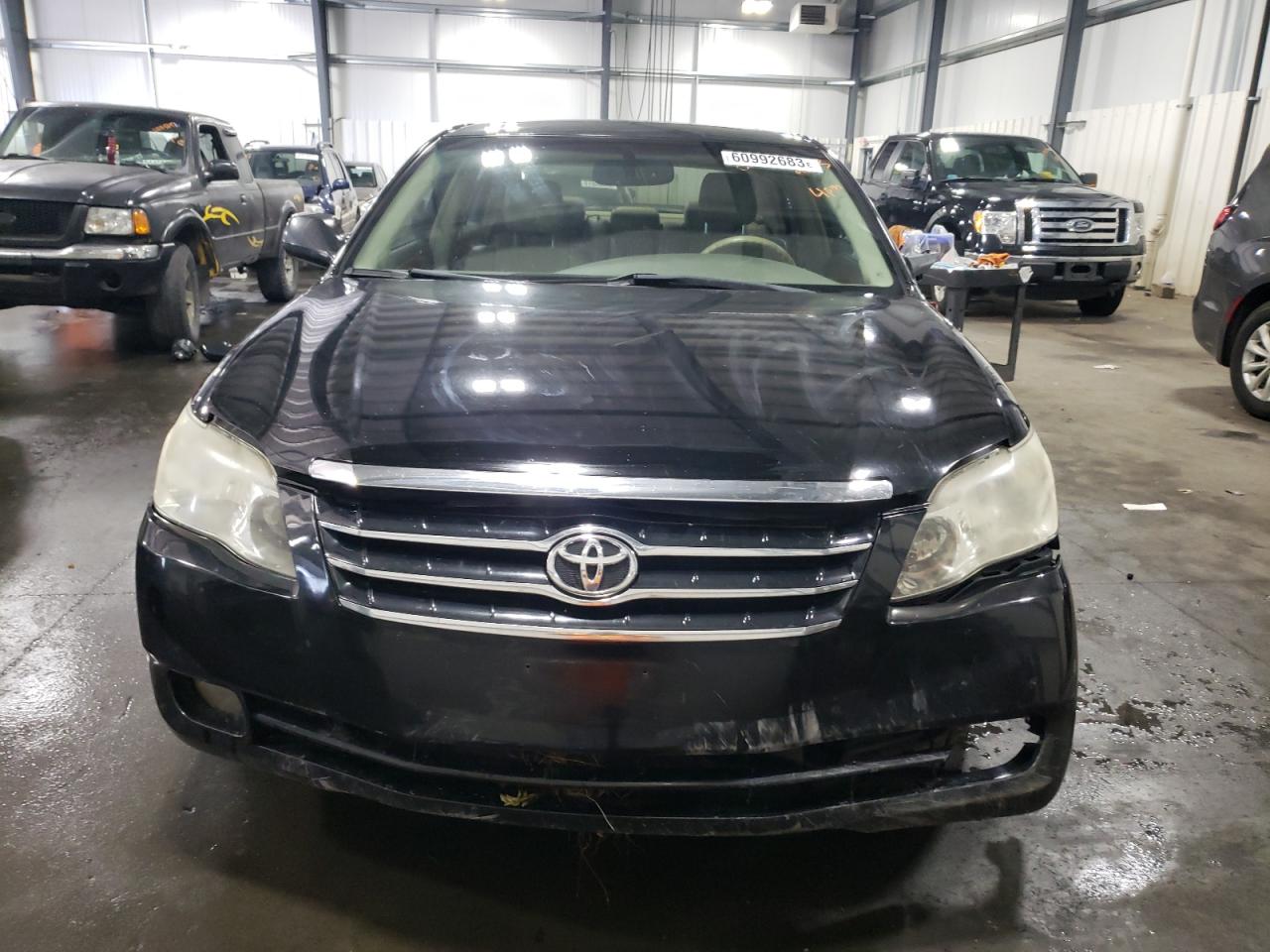 Photo 4 VIN: 4T1BK36B45U037402 - TOYOTA AVALON XL 