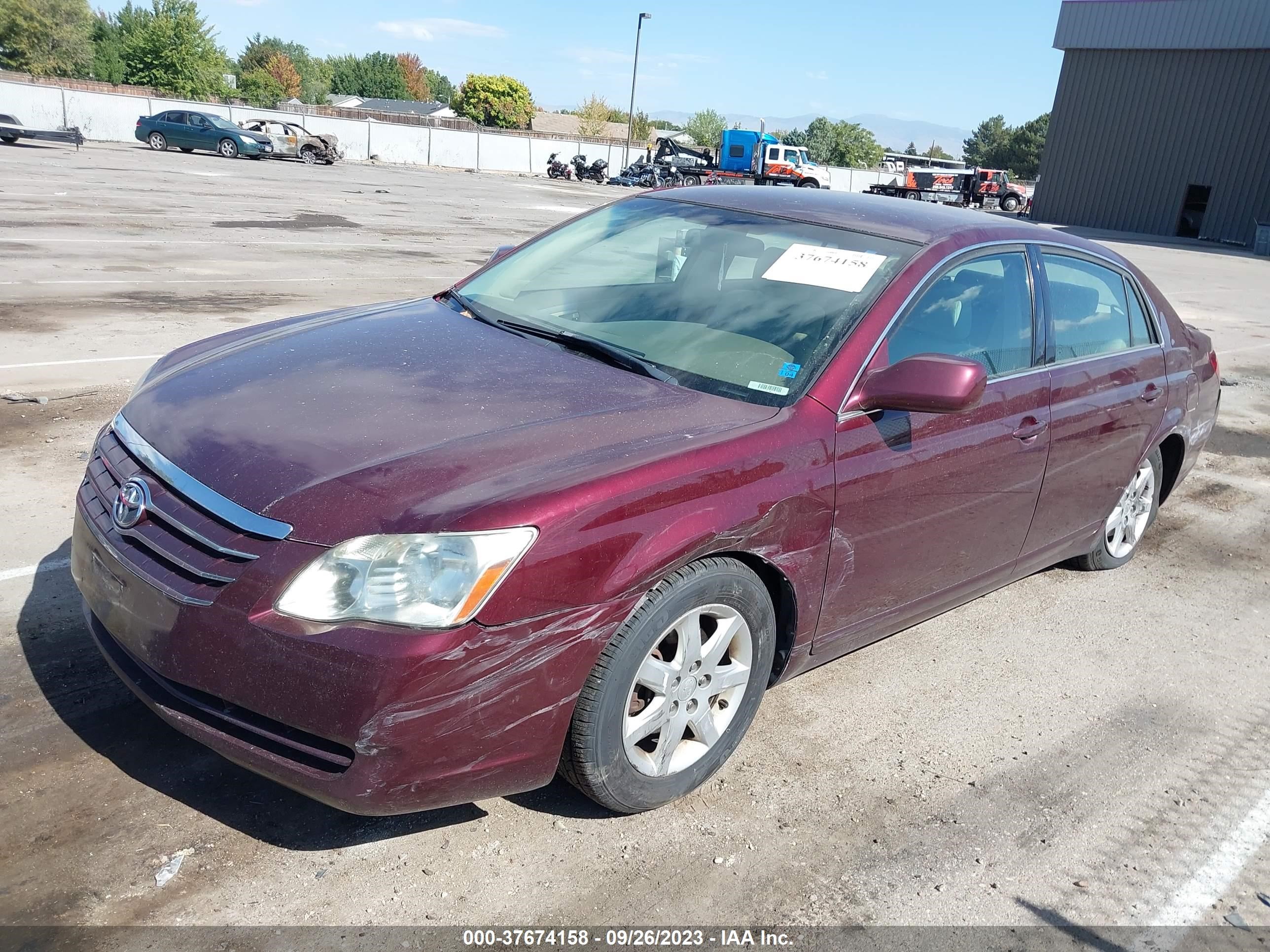 Photo 1 VIN: 4T1BK36B45U037576 - TOYOTA AVALON 