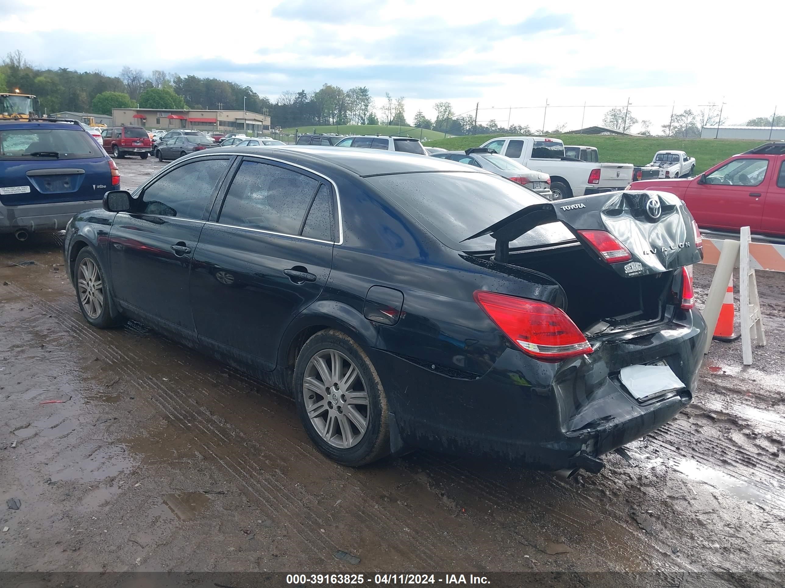 Photo 2 VIN: 4T1BK36B45U042423 - TOYOTA AVALON 