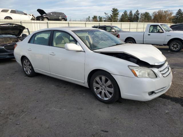 Photo 3 VIN: 4T1BK36B47U186573 - TOYOTA AVALON XL 