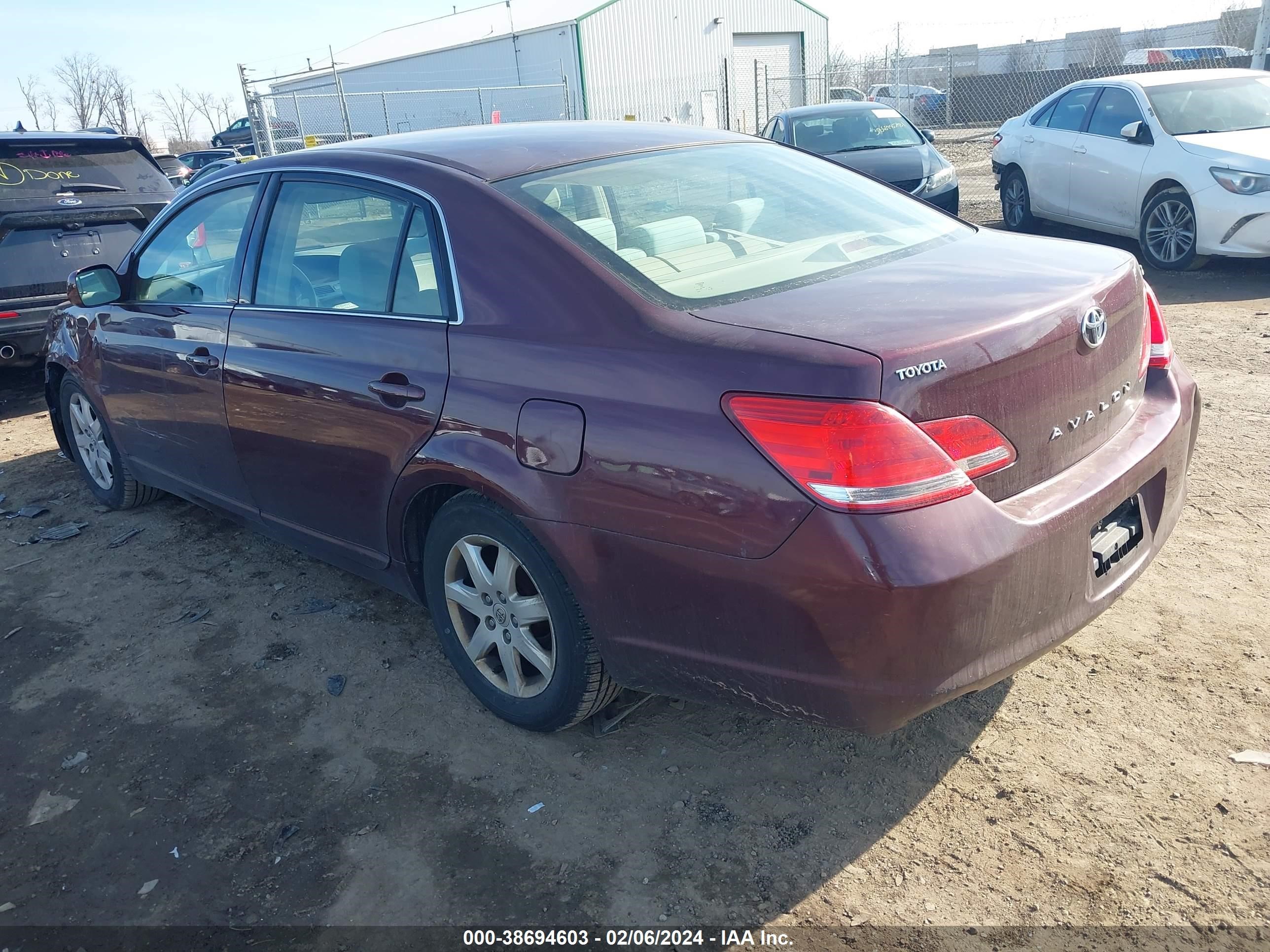 Photo 2 VIN: 4T1BK36B47U194284 - TOYOTA AVALON 