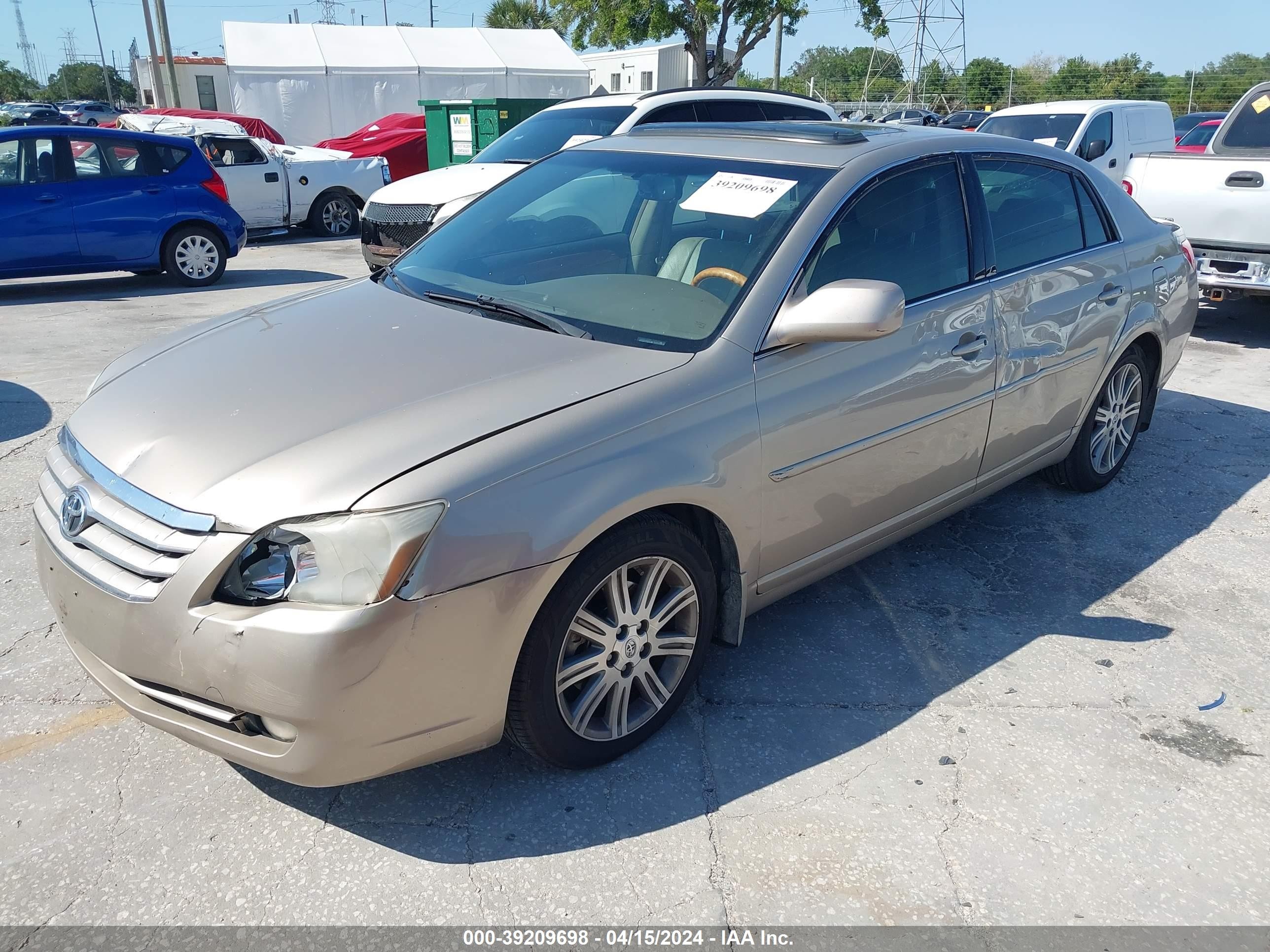 Photo 1 VIN: 4T1BK36B47U217952 - TOYOTA AVALON 