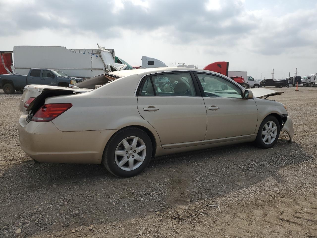 Photo 2 VIN: 4T1BK36B48U322797 - TOYOTA AVALON 