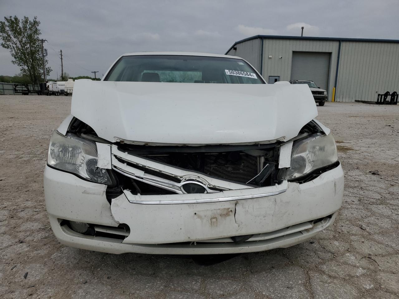 Photo 4 VIN: 4T1BK36B55U003646 - TOYOTA AVALON 