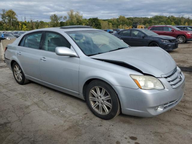 Photo 3 VIN: 4T1BK36B55U034847 - TOYOTA AVALON XL 