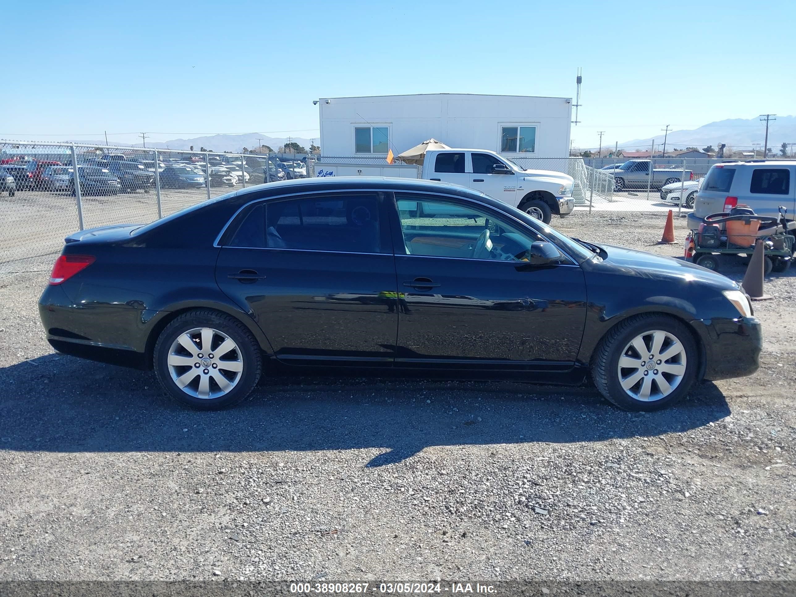 Photo 11 VIN: 4T1BK36B56U063377 - TOYOTA AVALON 