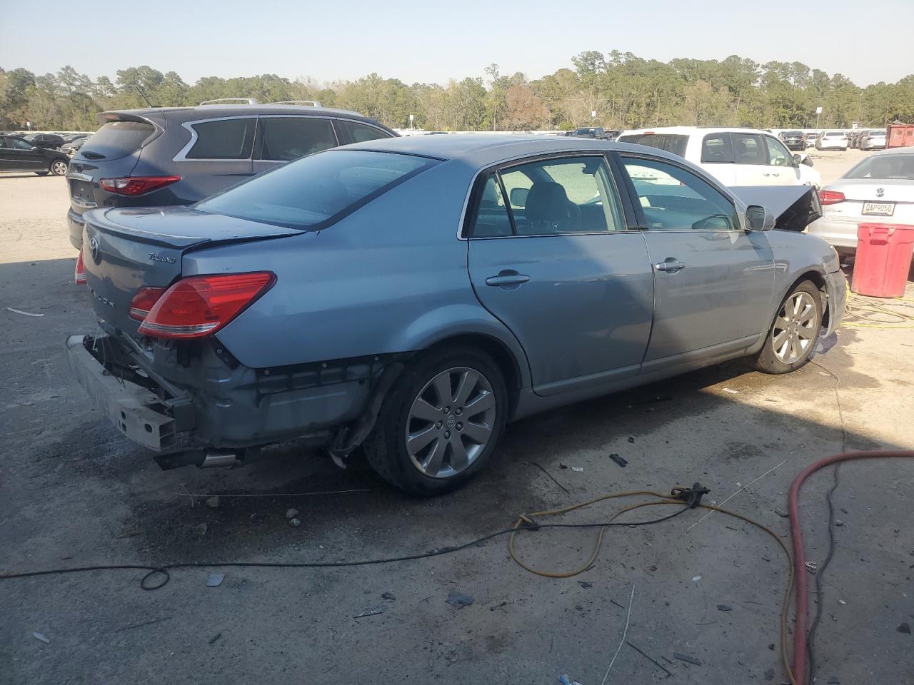 Photo 2 VIN: 4T1BK36B56U118166 - TOYOTA AVALON 