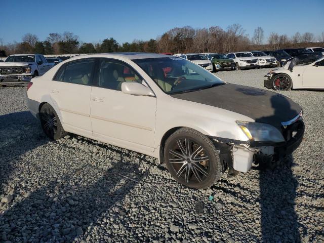 Photo 3 VIN: 4T1BK36B57U192544 - TOYOTA AVALON XL 