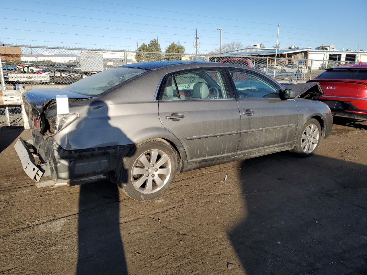 Photo 2 VIN: 4T1BK36B57U196321 - TOYOTA AVALON 