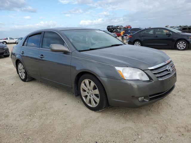 Photo 3 VIN: 4T1BK36B57U224831 - TOYOTA AVALON XL 