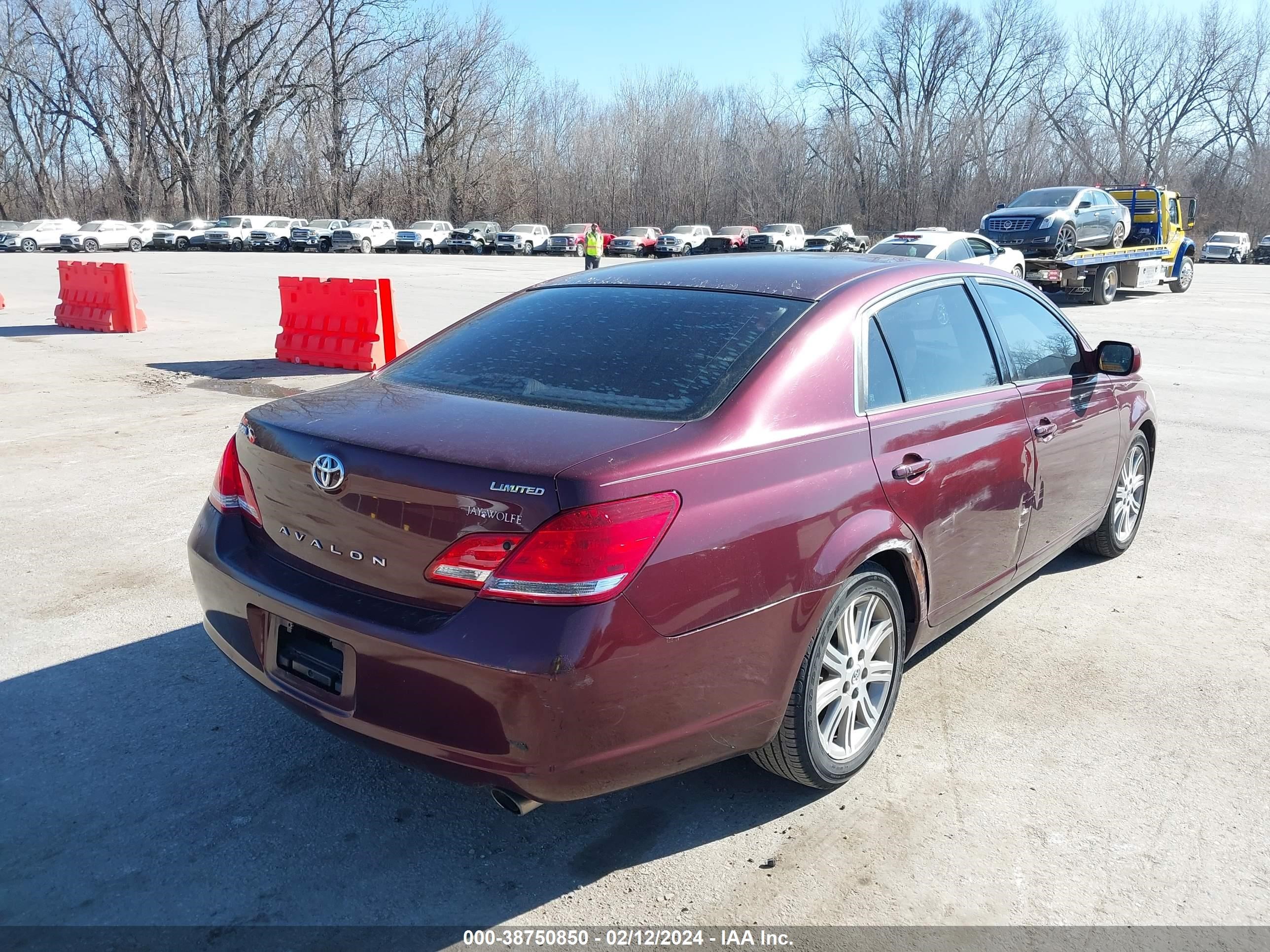 Photo 3 VIN: 4T1BK36B57U225834 - TOYOTA AVALON 