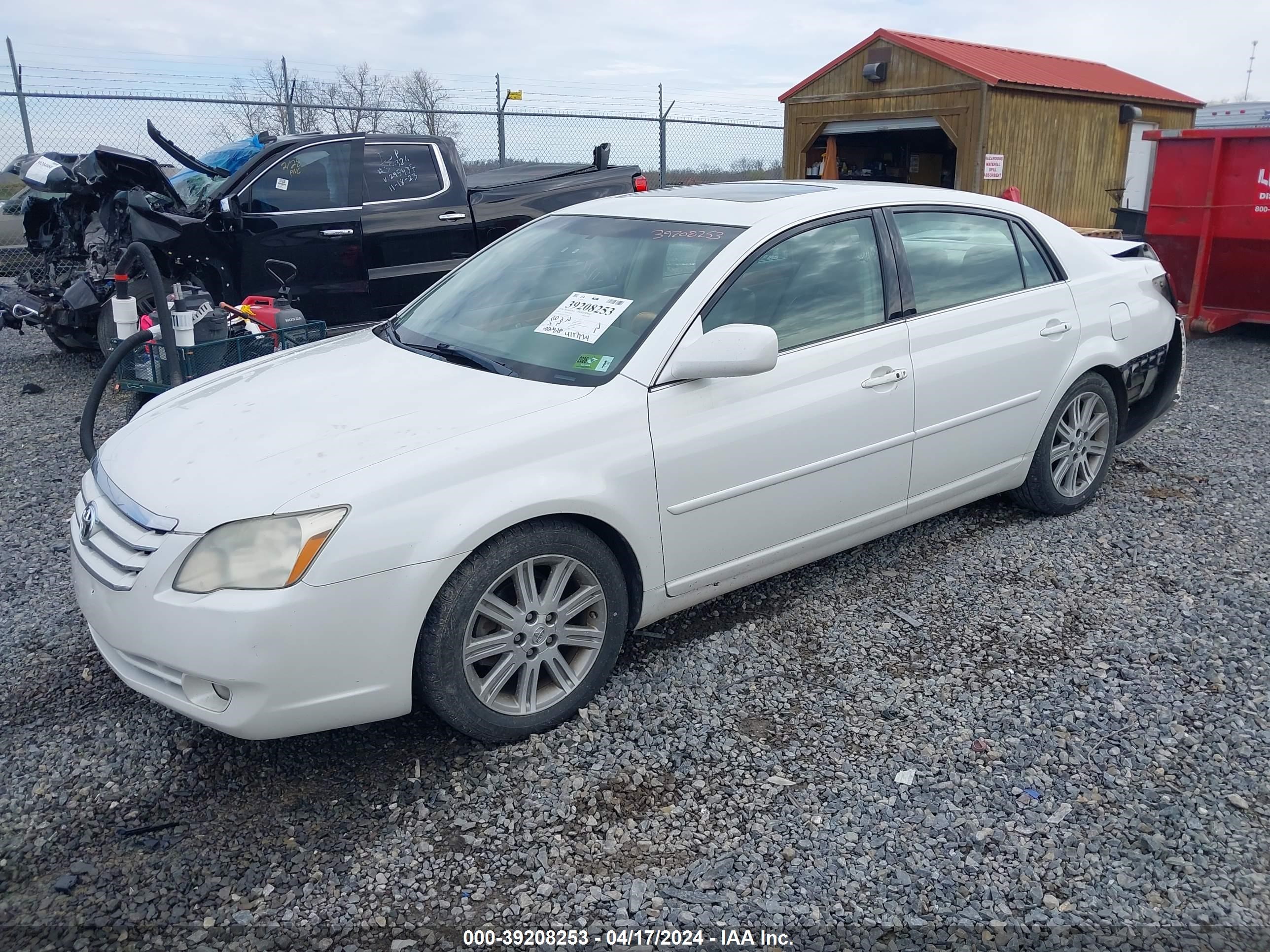 Photo 1 VIN: 4T1BK36B57U234422 - TOYOTA AVALON 