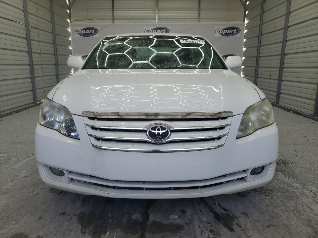 Photo 4 VIN: 4T1BK36B65U004434 - TOYOTA AVALON 