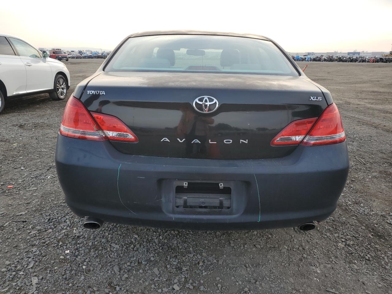 Photo 5 VIN: 4T1BK36B65U007334 - TOYOTA AVALON 