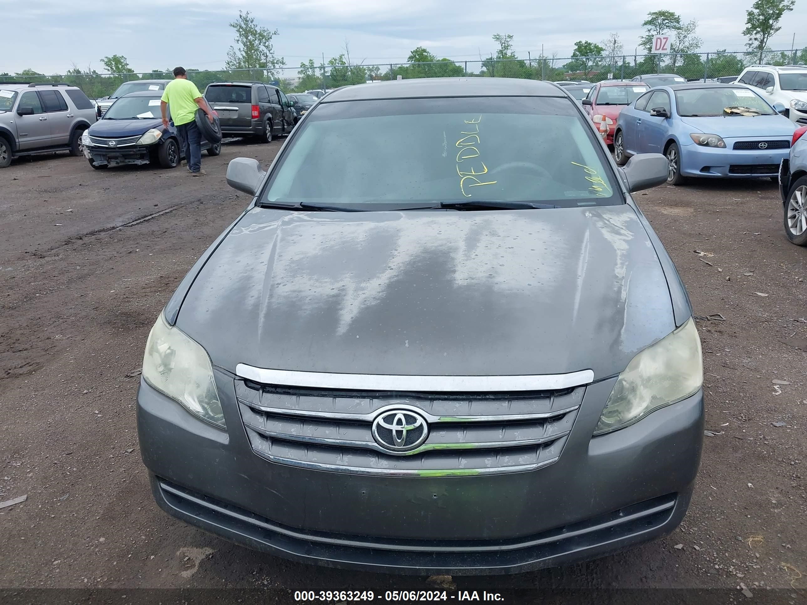 Photo 5 VIN: 4T1BK36B65U013036 - TOYOTA AVALON 