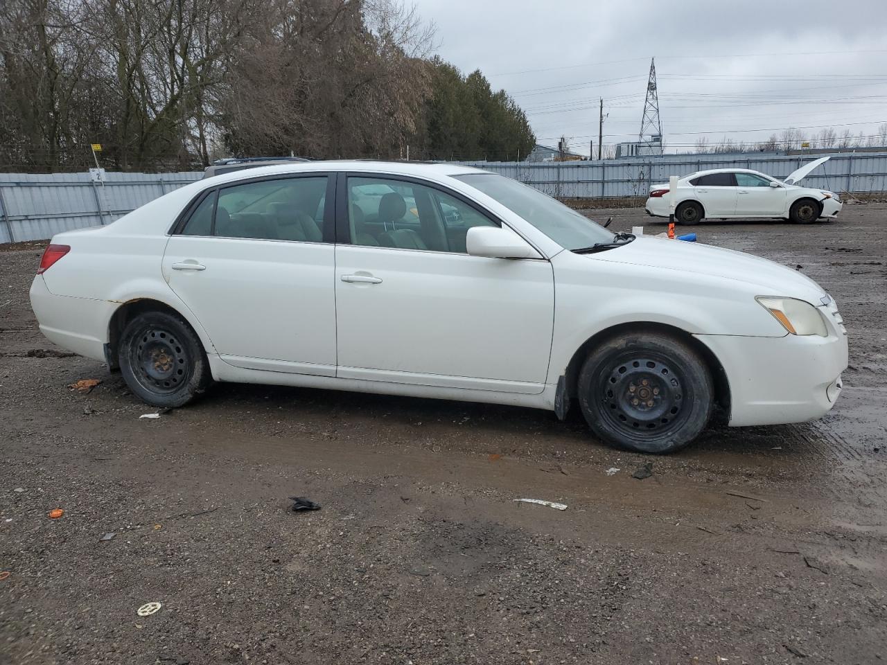 Photo 3 VIN: 4T1BK36B65U018074 - TOYOTA AVALON 