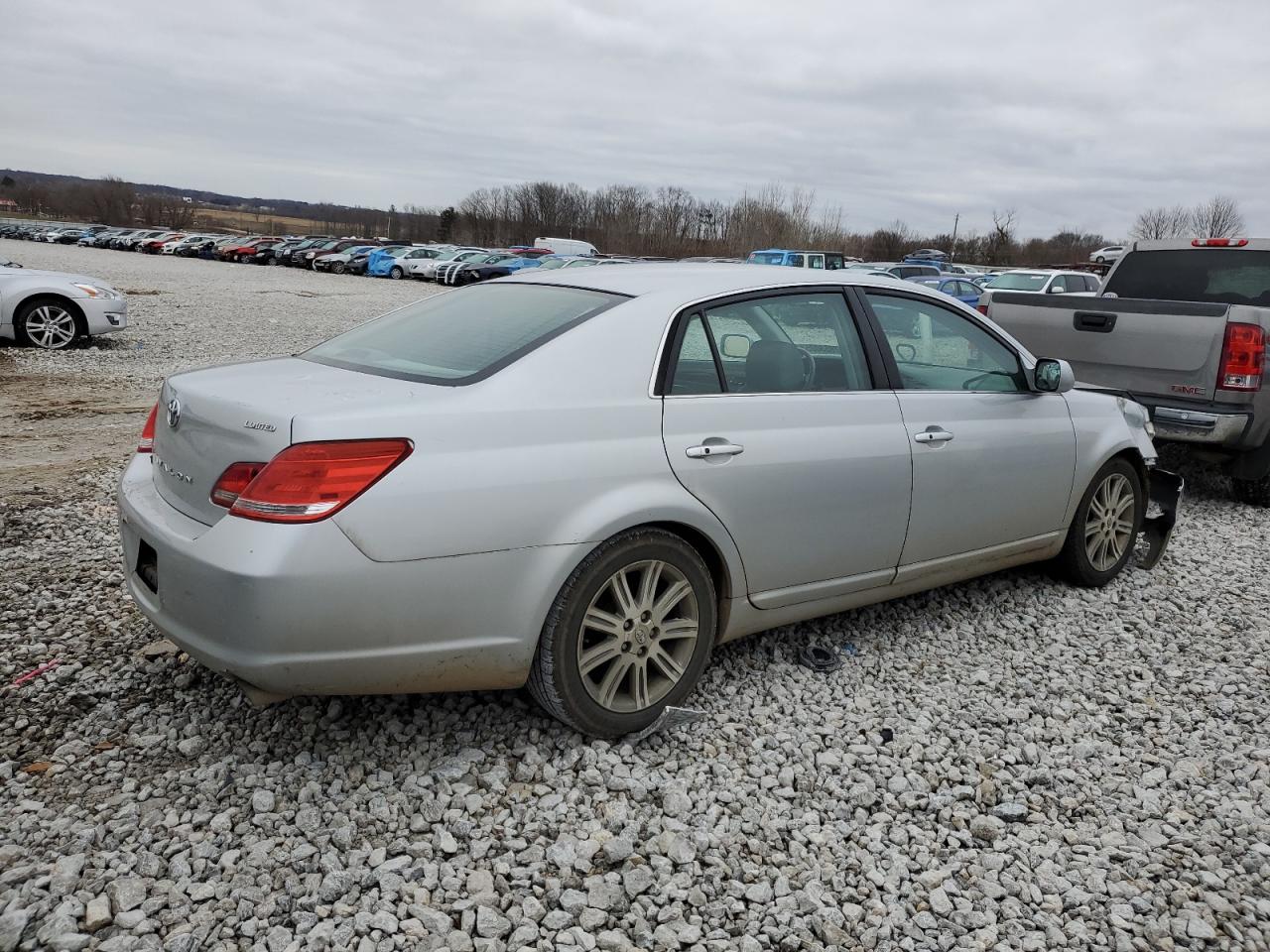 Photo 2 VIN: 4T1BK36B65U023419 - TOYOTA AVALON 