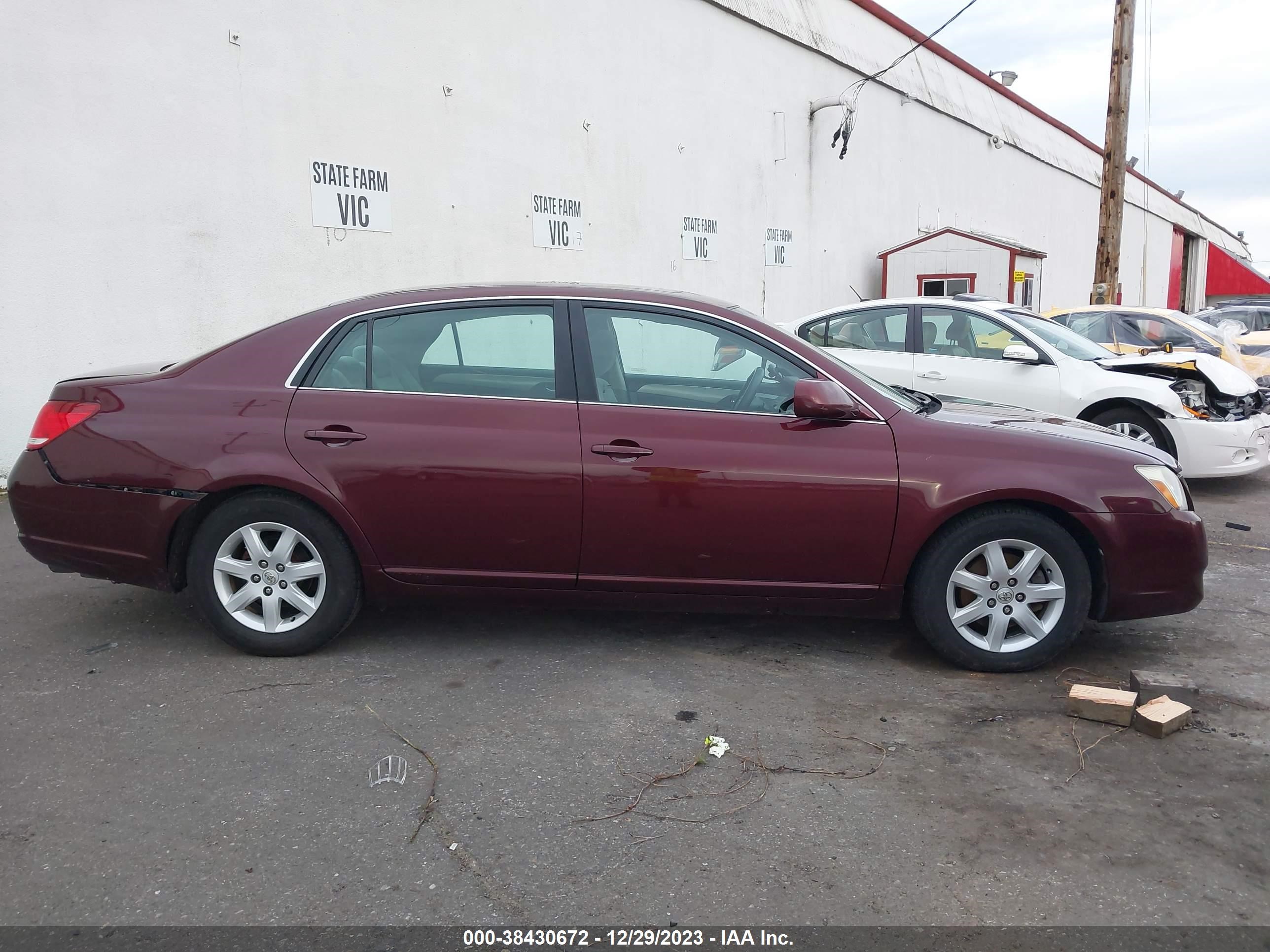 Photo 12 VIN: 4T1BK36B65U062012 - TOYOTA AVALON 