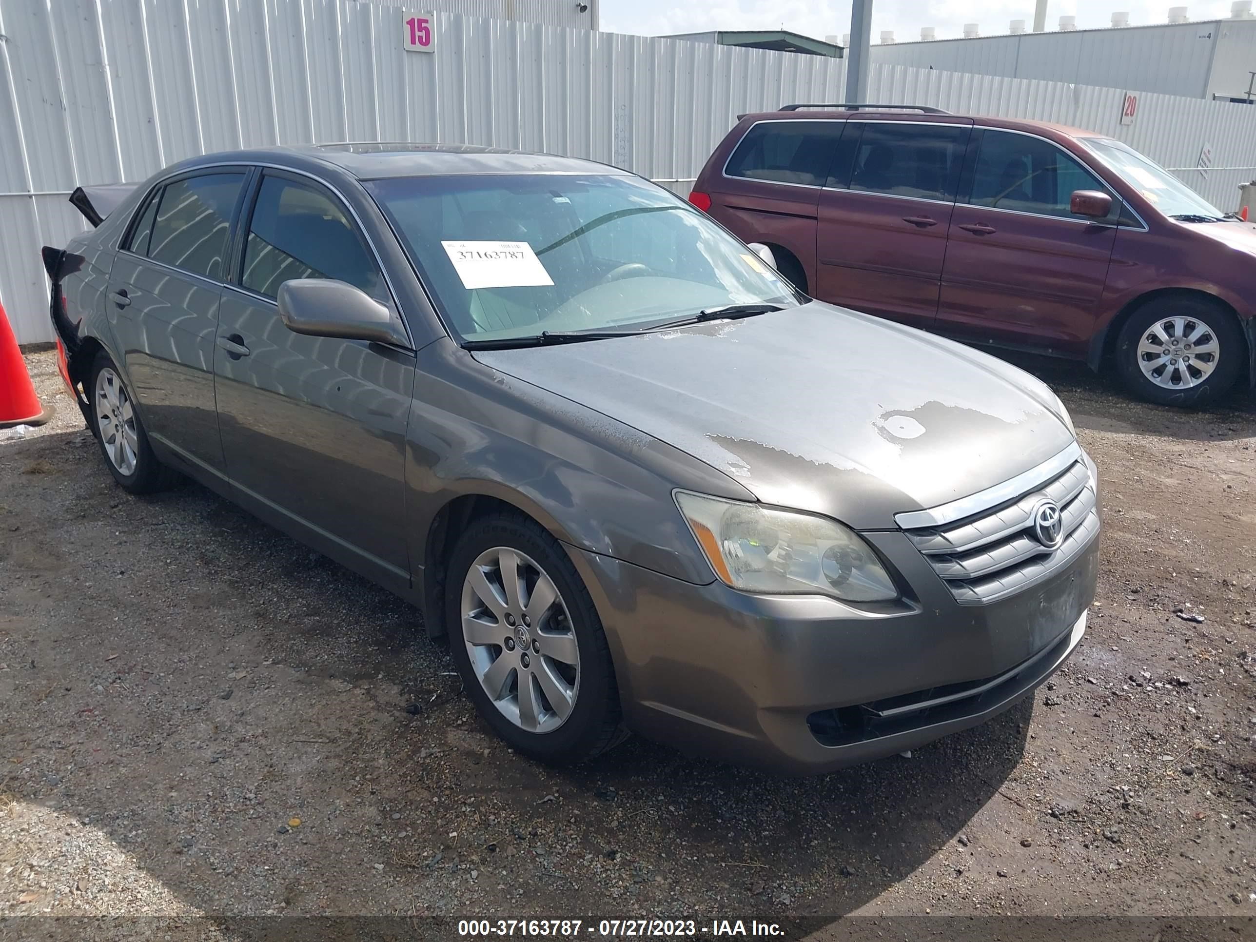 Photo 0 VIN: 4T1BK36B66U114370 - TOYOTA AVALON 