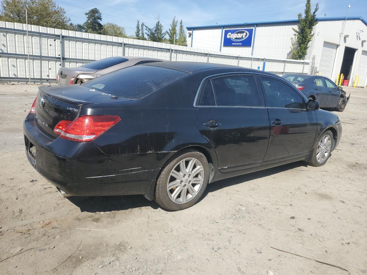 Photo 2 VIN: 4T1BK36B66U165867 - TOYOTA AVALON 