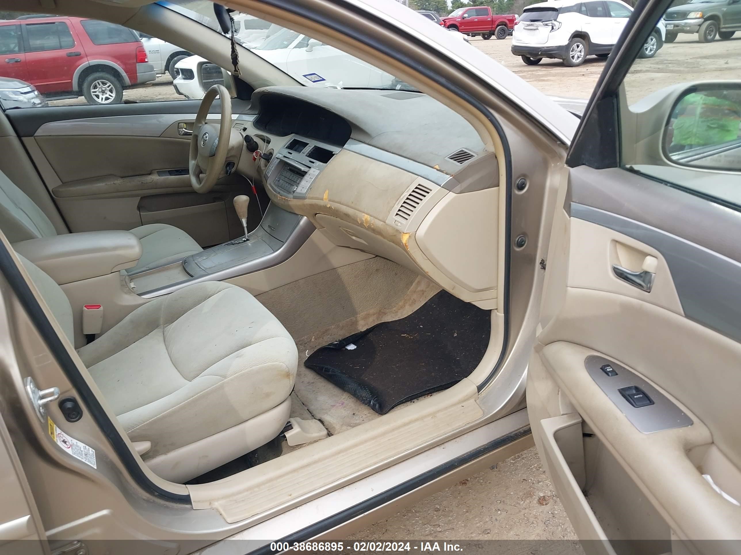 Photo 4 VIN: 4T1BK36B67U175736 - TOYOTA AVALON 