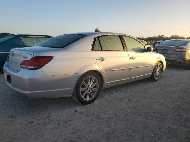 Photo 2 VIN: 4T1BK36B68U318654 - TOYOTA AVALON XL 