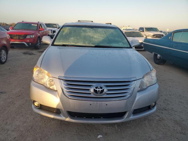 Photo 4 VIN: 4T1BK36B68U318654 - TOYOTA AVALON XL 