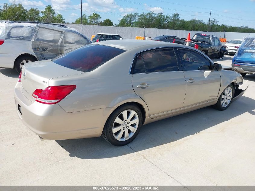 Photo 3 VIN: 4T1BK36B75U028578 - TOYOTA AVALON 