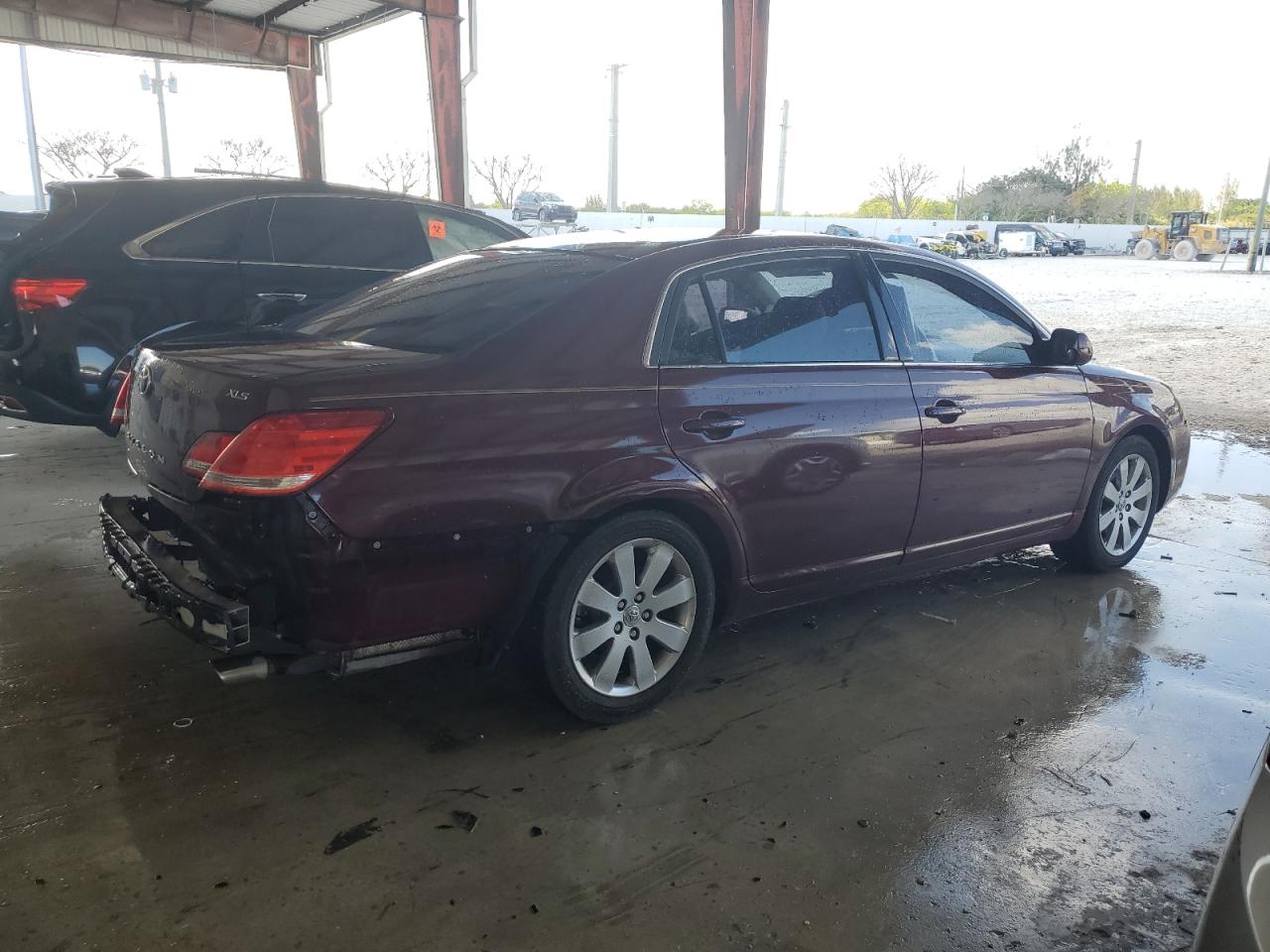 Photo 2 VIN: 4T1BK36B75U035269 - TOYOTA AVALON 