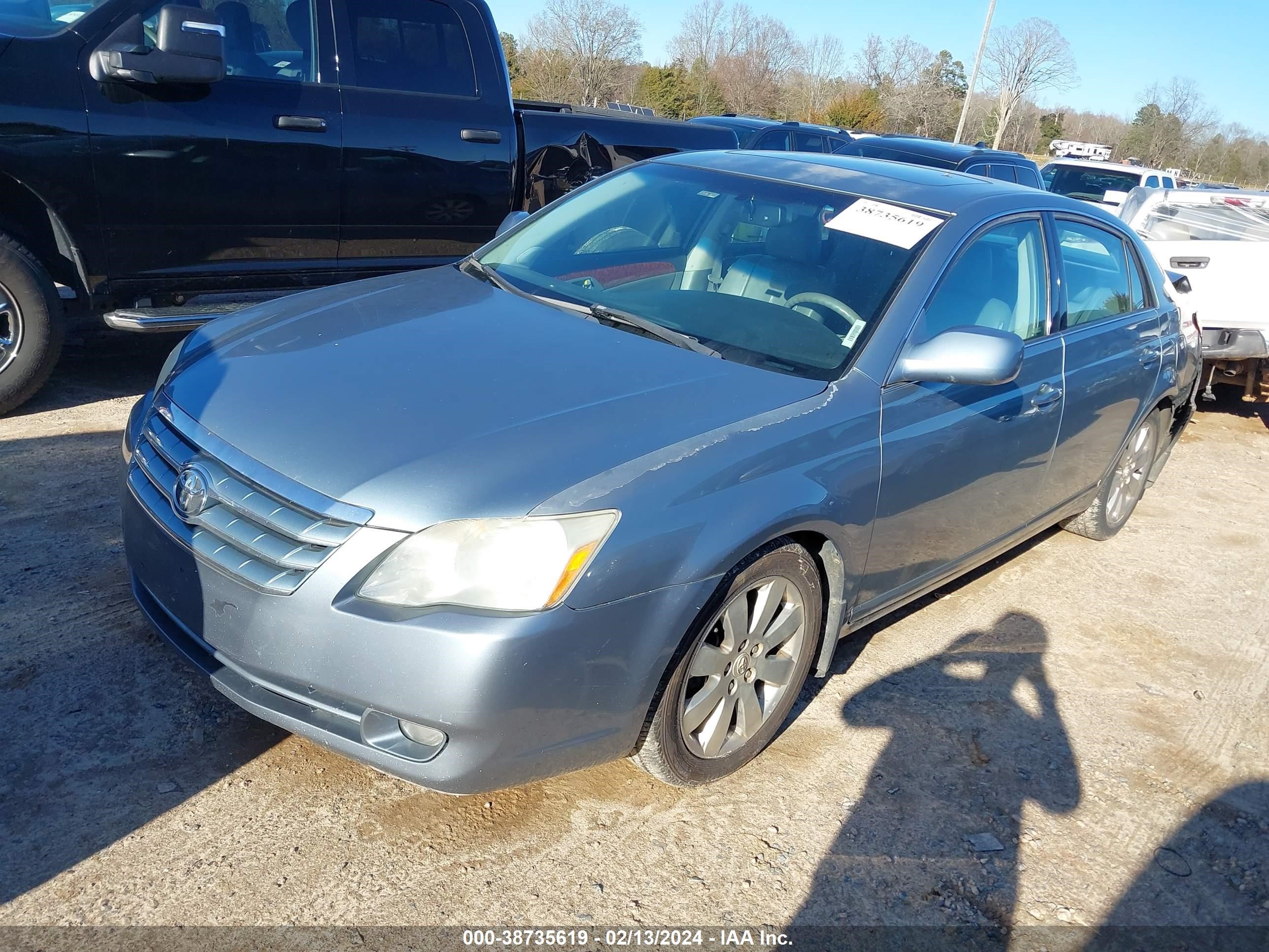 Photo 1 VIN: 4T1BK36B75U051620 - TOYOTA AVALON 