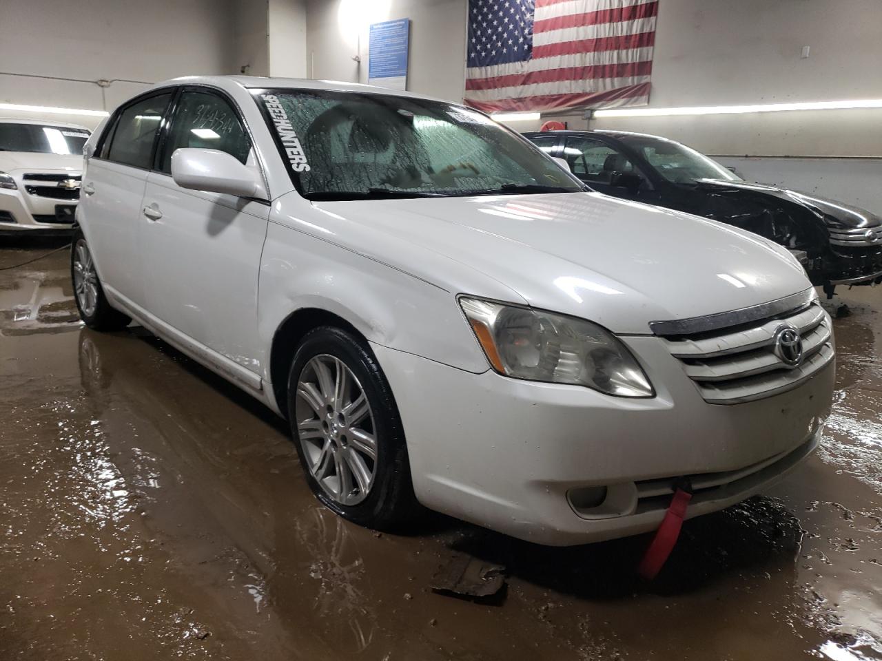 Photo 3 VIN: 4T1BK36B77U230162 - TOYOTA AVALON 