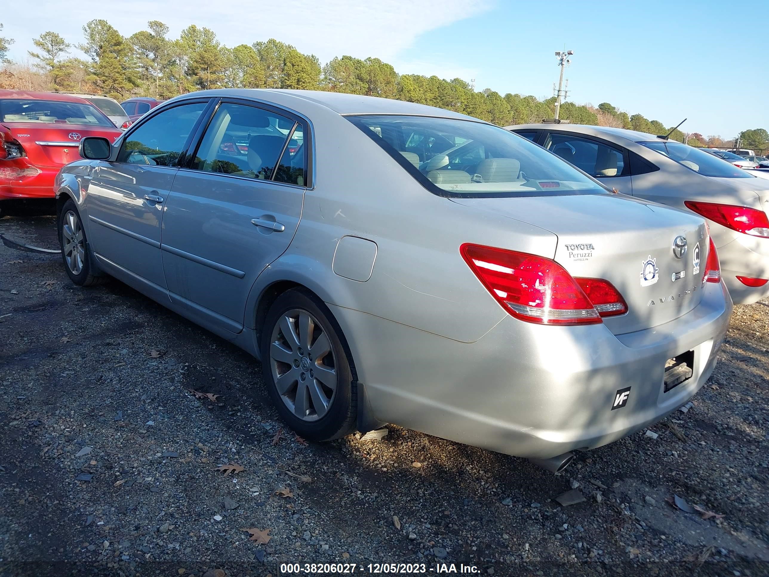 Photo 2 VIN: 4T1BK36B77U236303 - TOYOTA AVALON XL 