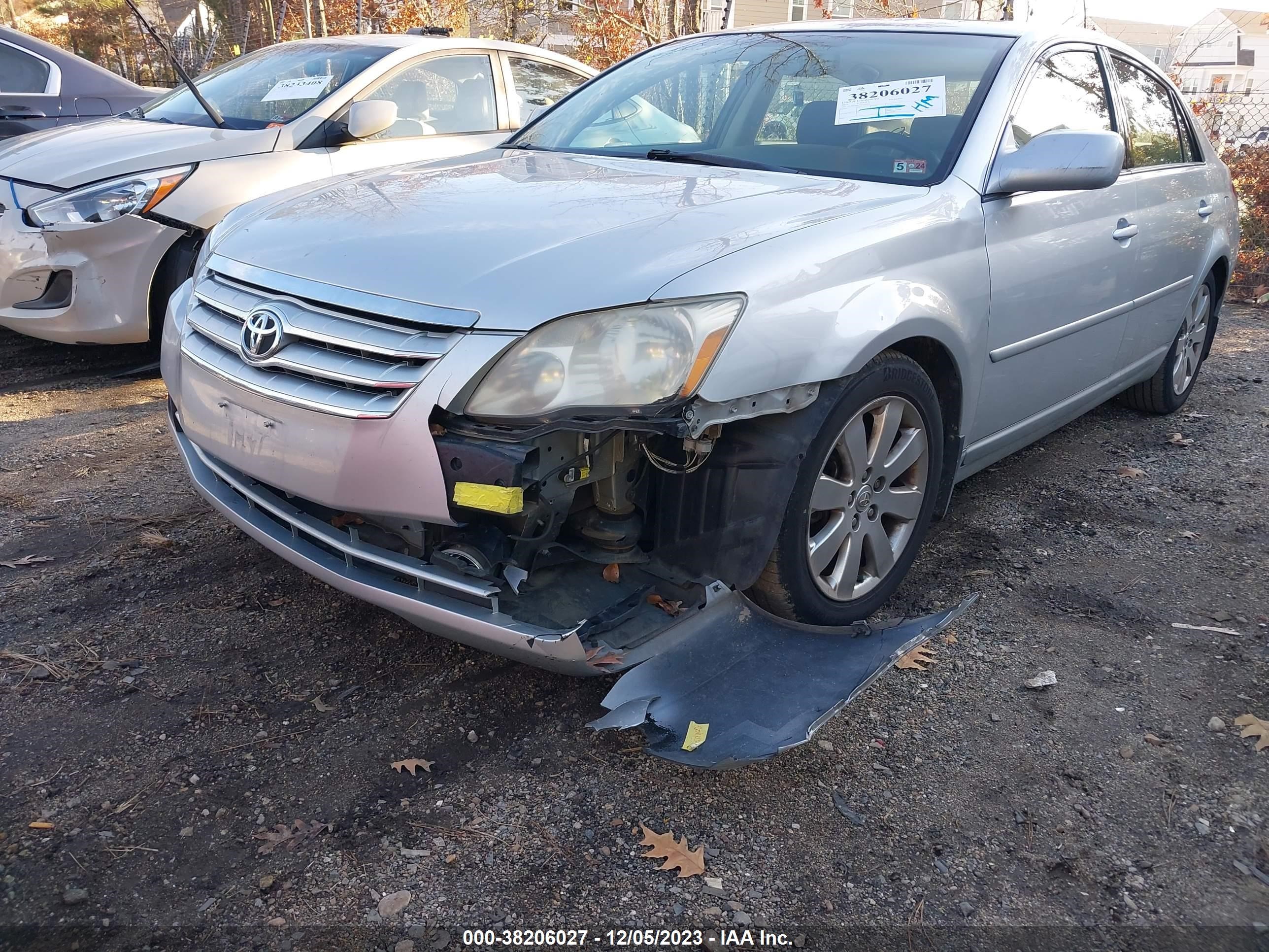 Photo 5 VIN: 4T1BK36B77U236303 - TOYOTA AVALON XL 