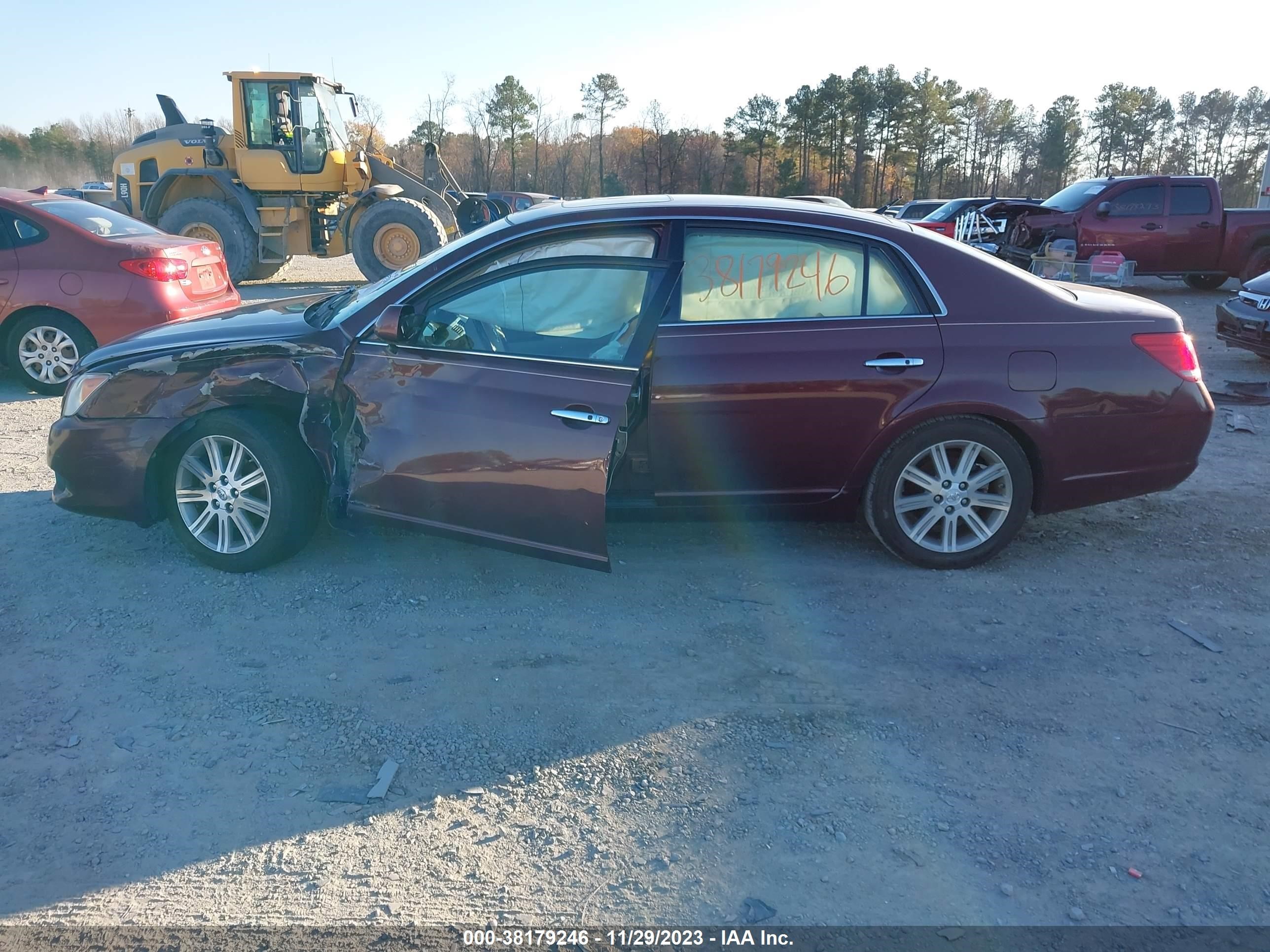 Photo 13 VIN: 4T1BK36B78U257119 - TOYOTA AVALON 