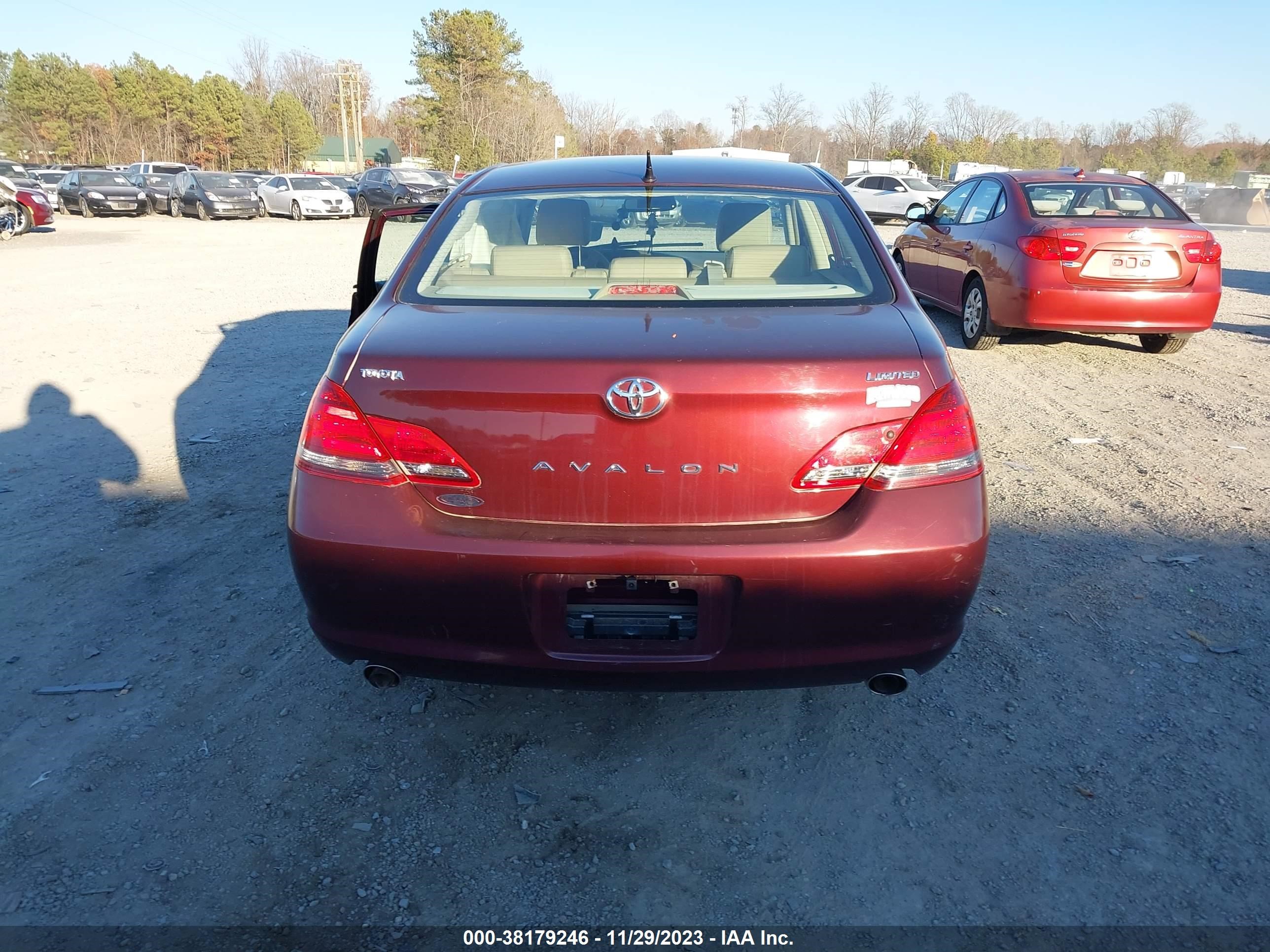 Photo 15 VIN: 4T1BK36B78U257119 - TOYOTA AVALON 