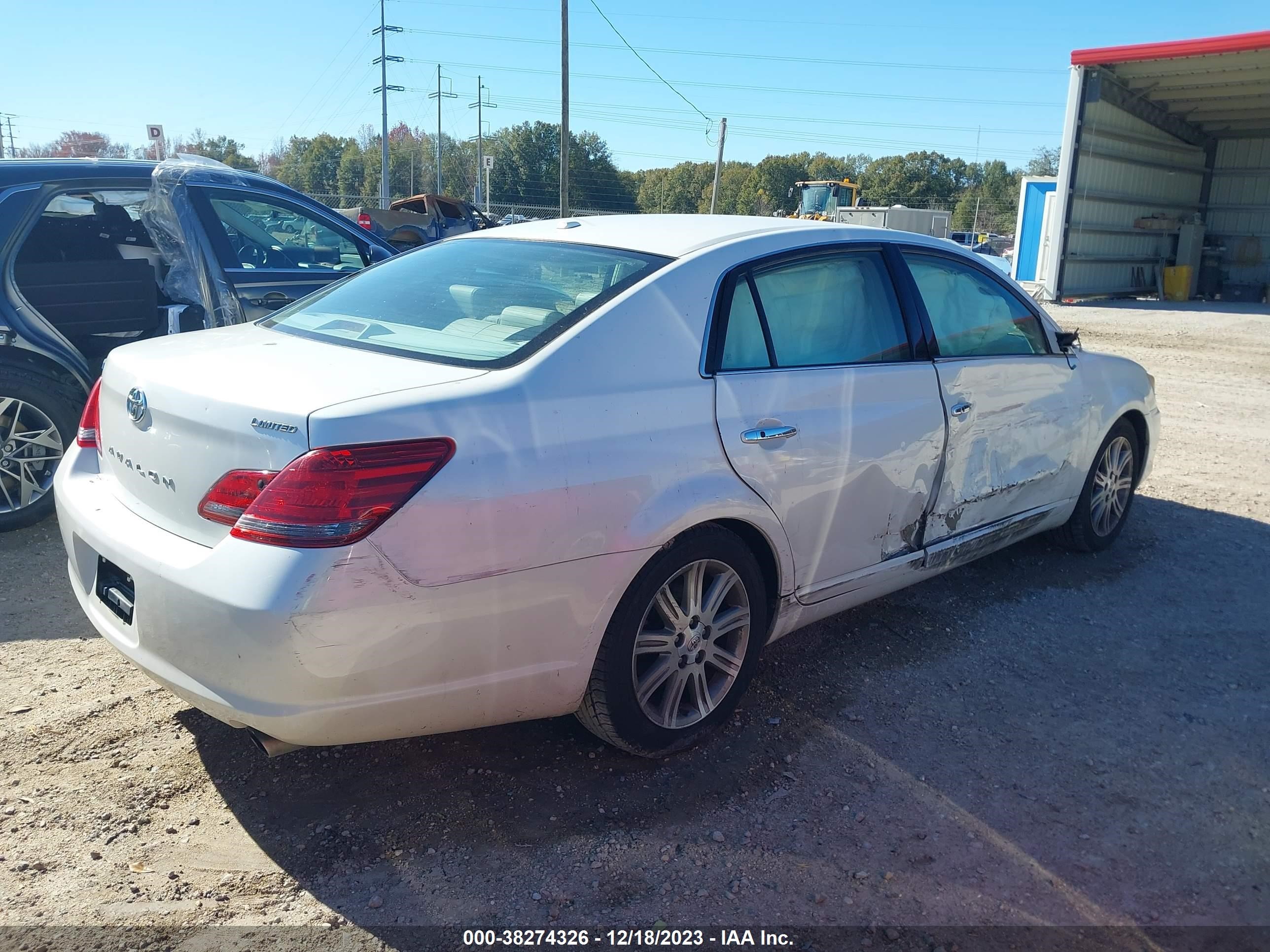 Photo 3 VIN: 4T1BK36B79U348764 - TOYOTA AVALON 