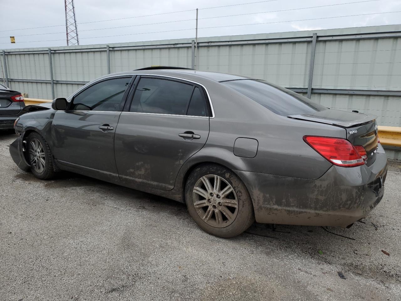 Photo 1 VIN: 4T1BK36B85U026323 - TOYOTA AVALON 